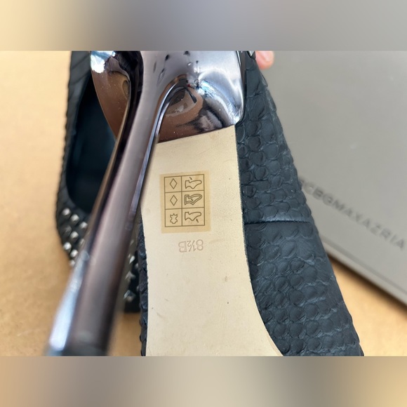 MA-PIATRA,  BLACK GLAZED PYTHON,  8.5 medium width, - Picture 8 of 10